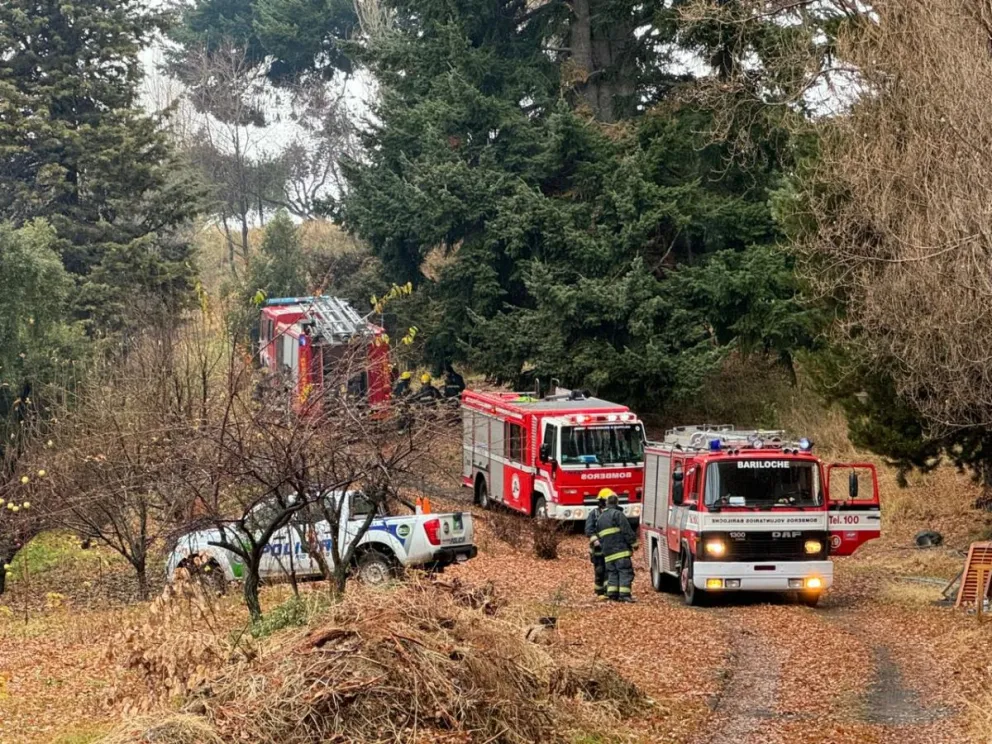 Un incendio en una vivienda rompió la tranquilidad del barrio Las Chacras