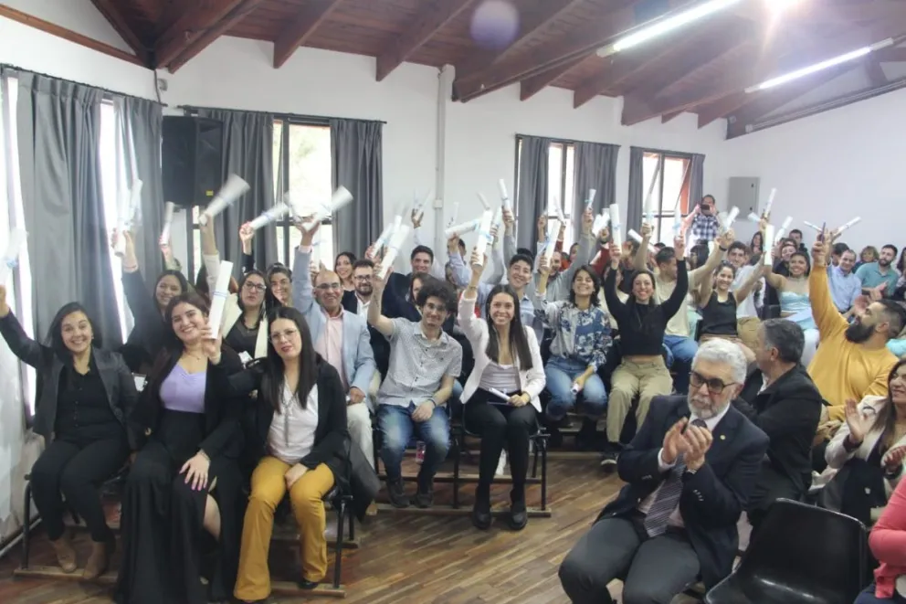 El CRUB tiene 33 nuevos graduados