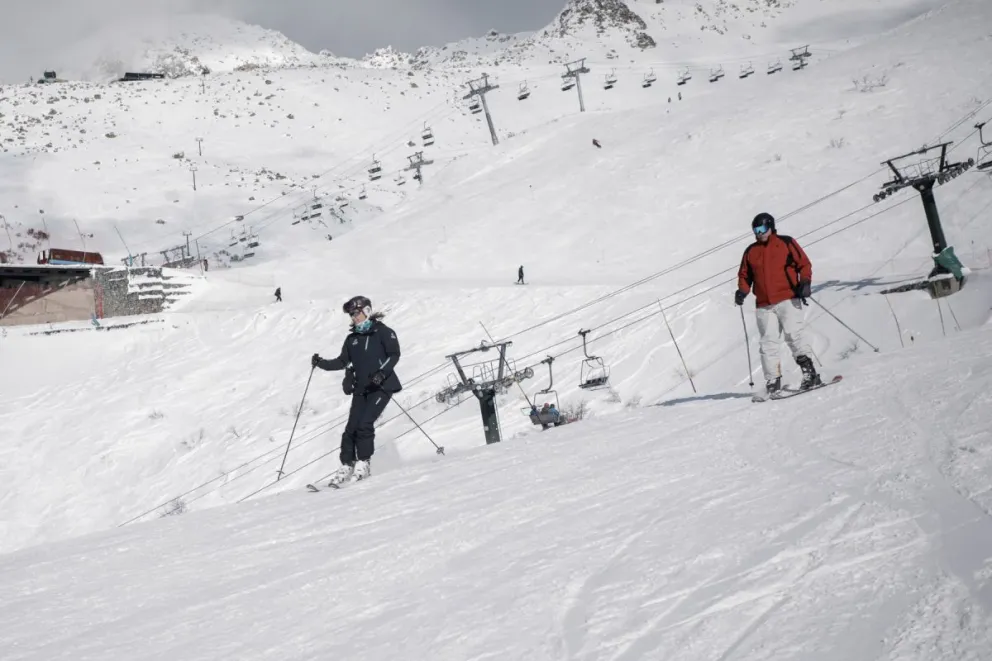 Inauguró la temporada en el cerro Catedral y se espera un gran invierno