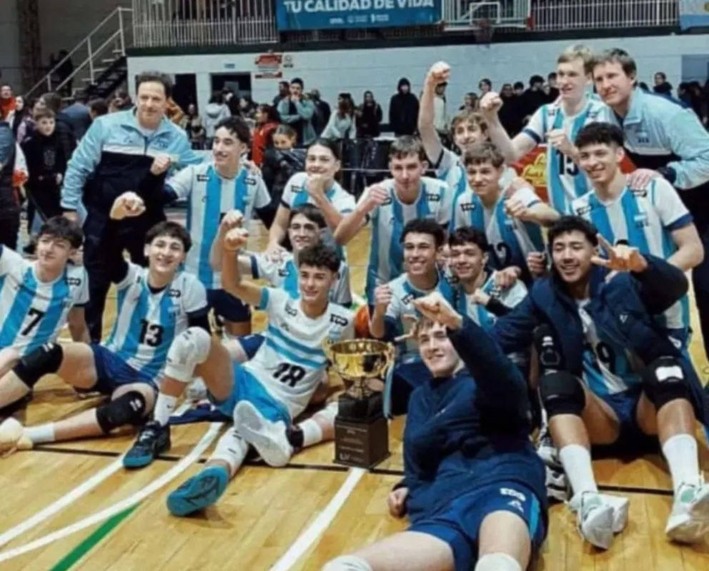 Con la celeste y blanca, Juan Cruz Iraldi hizo su aporte en un triunfo clásico