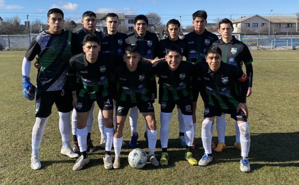 Chicago goleó y sigue en la pelea en el Anual Clasificatorio