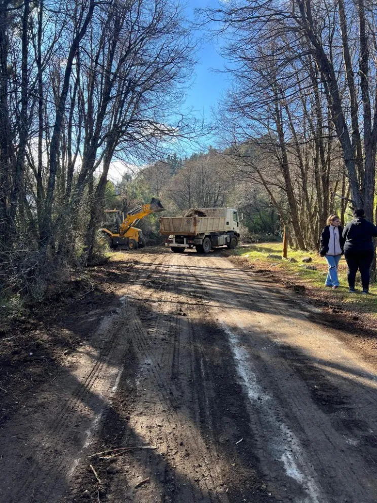 Ensanchan calles de Lago Moreno