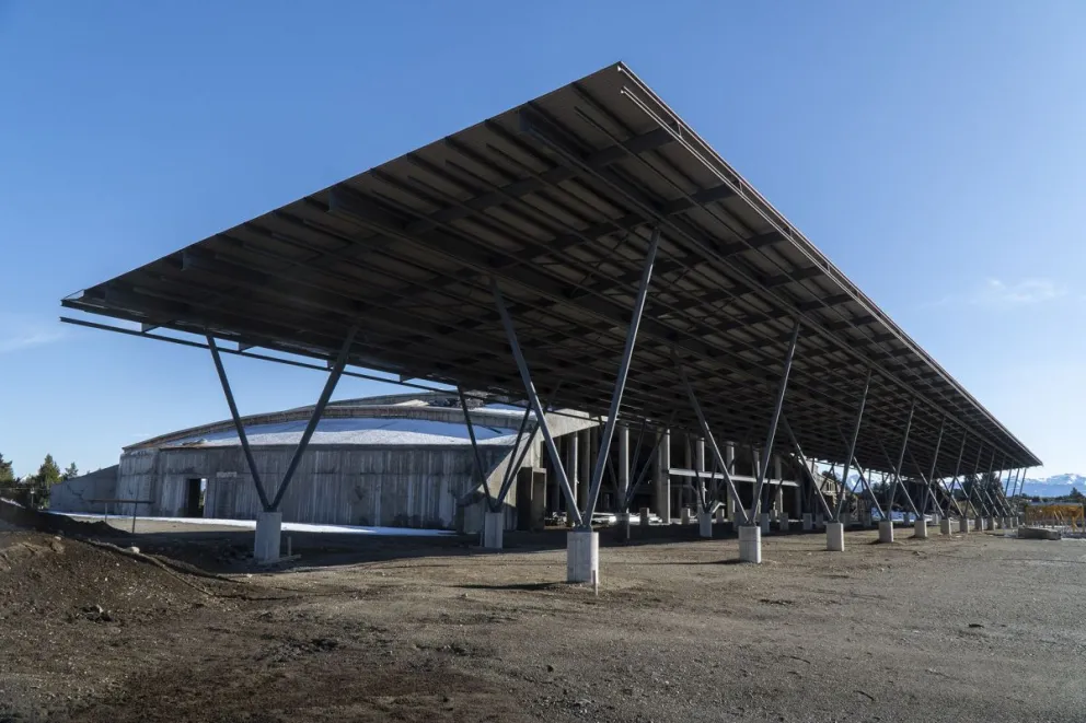 La obra de la nueva terminal de Bariloche contempla una superficie total a ejecutar de 3.744,52m2. Fotos: Marcelo Martínez.