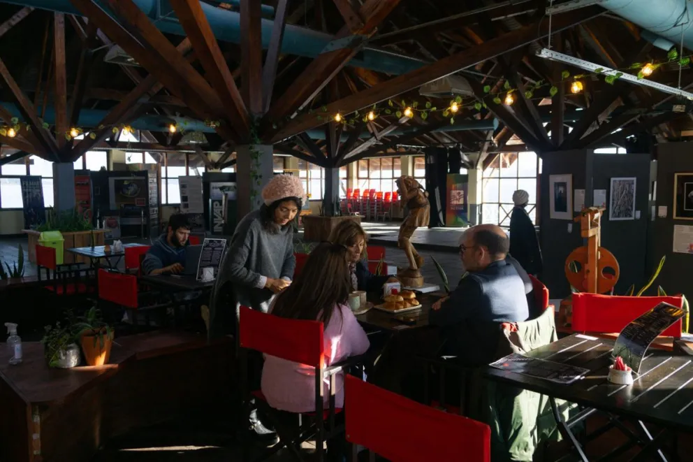 En Bariloche hay solo 4 inspectores especializados en Bromatología. Foto: archivo Marcelo Martínez.