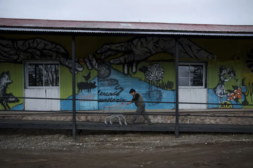 La venta se realiza de forma presencial en el predio del Mercado Comunitario. Foto: ilustrativa.