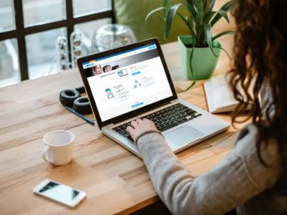 Para evitar fraudes, Camuzzi lanzó el sistema de validación del personal. Foto: Ilustrativa