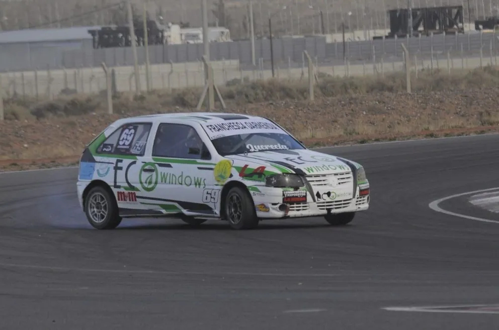 Garmendia tuvo su estreno en la Clase 3 terminando 10º en Centenario. Foto: facebook Puesta a Punto.
