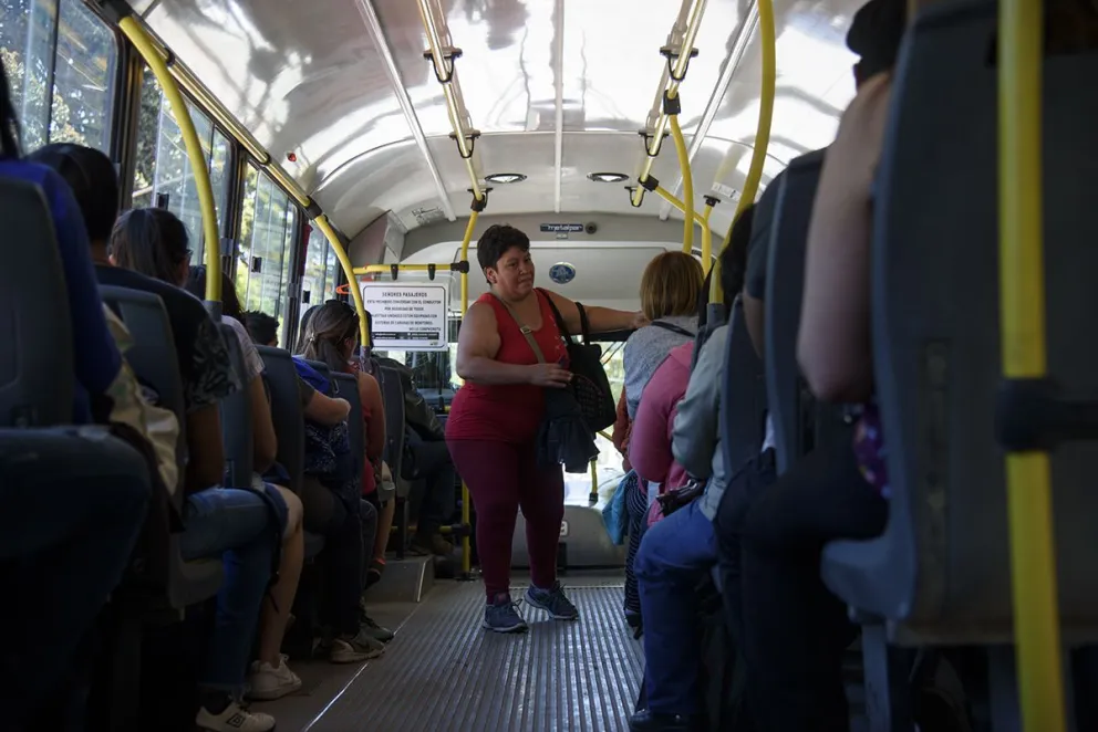 Se espera que la posibilidad de contar con diversos medios de pago llegue en septiembre al interior del país. Foto: ilustrativa, Marcelo Martínez.