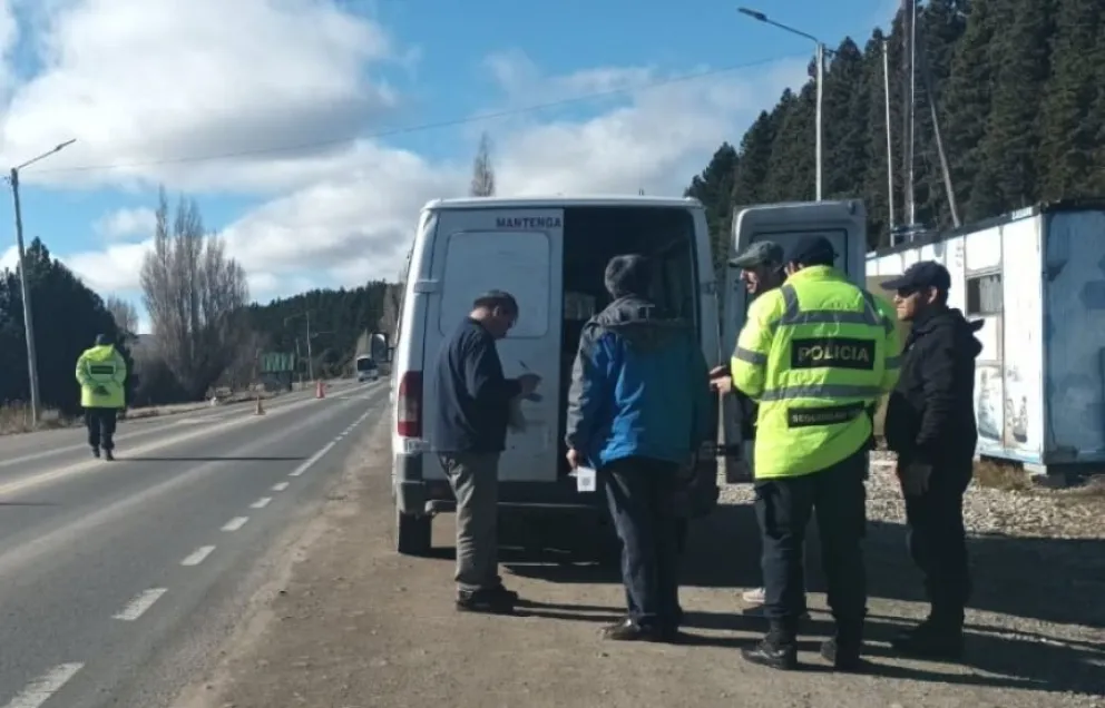 Vehículos secuestrados por distintas irregularidades en Bariloche y Dina Huapi. Foto: gentileza