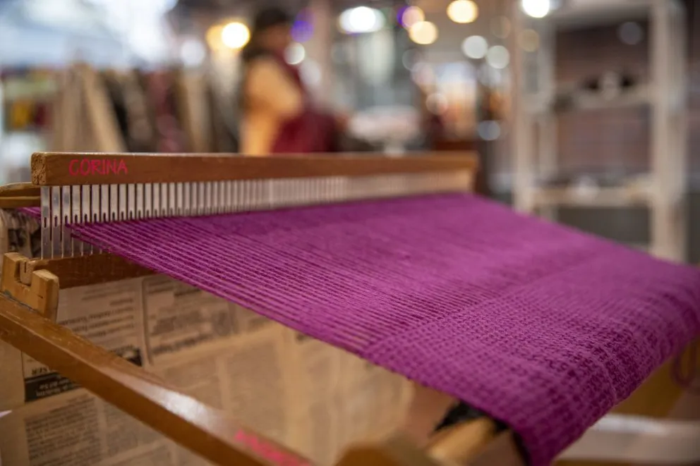 La compra consistió en la adquisición de 101 kg de hilados. Foto: Bariloche informa.