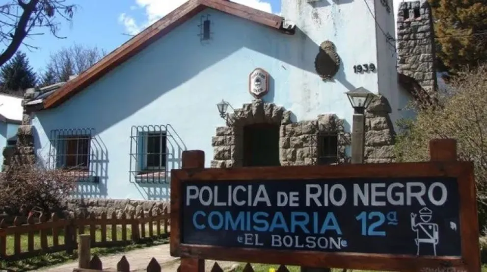 Condenaron a un joven por irse de compras con una tarjeta robada en El Bolsón