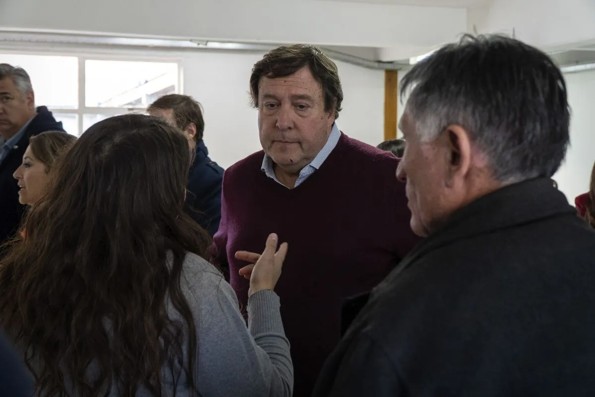 Weretilneck criticó el abandono nacional de las rutas tras el traspaso de las nacionales 22 y 151 a Río Negro