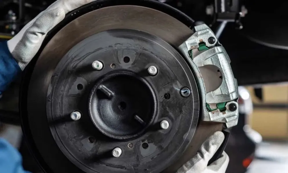 Análisis de los sistemas de frenos vehiculares. Foto: ilustrativa.