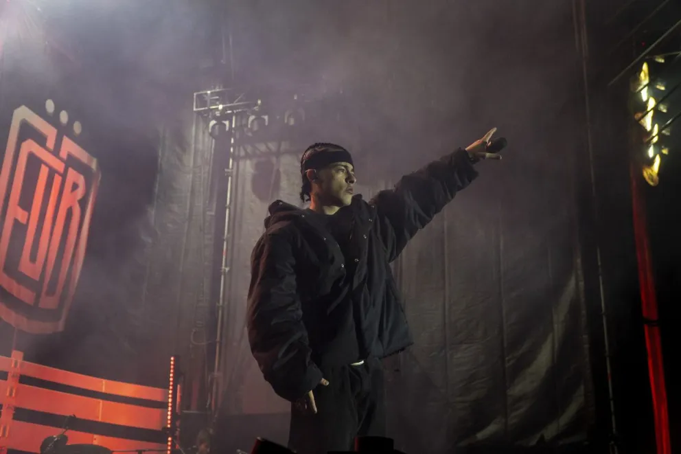 Trueno cantó durante una hora y media e hizo vibrar al público. Foto: Marcelo Martínez
