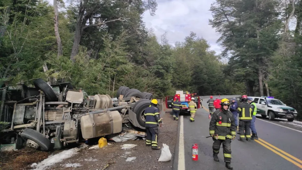 El vuelco se produjo en el km 3,400 de ruta 231. Foto: gentileza