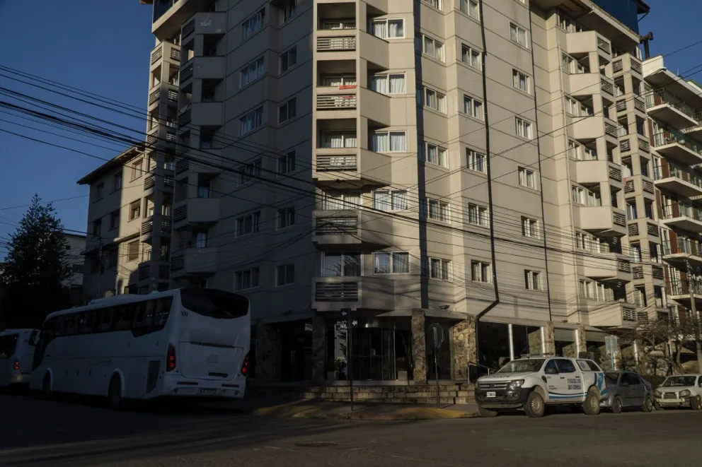 El accidente ocurrió en el hotel ubicado en Vicealmirante O'Connor y Palacios. Foto: Marcelo Martínez.