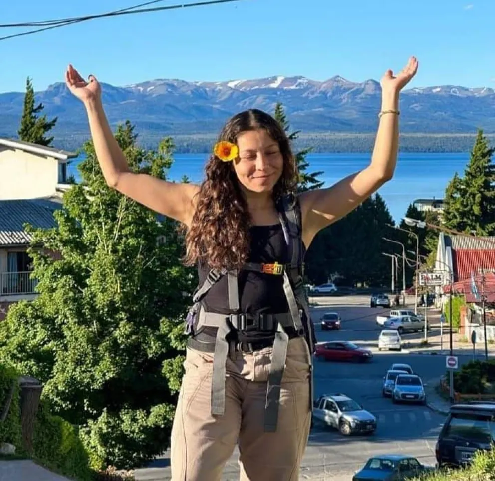 Magali continúa recuperándose junto a su familia en Bariloche. Foto: facebook.