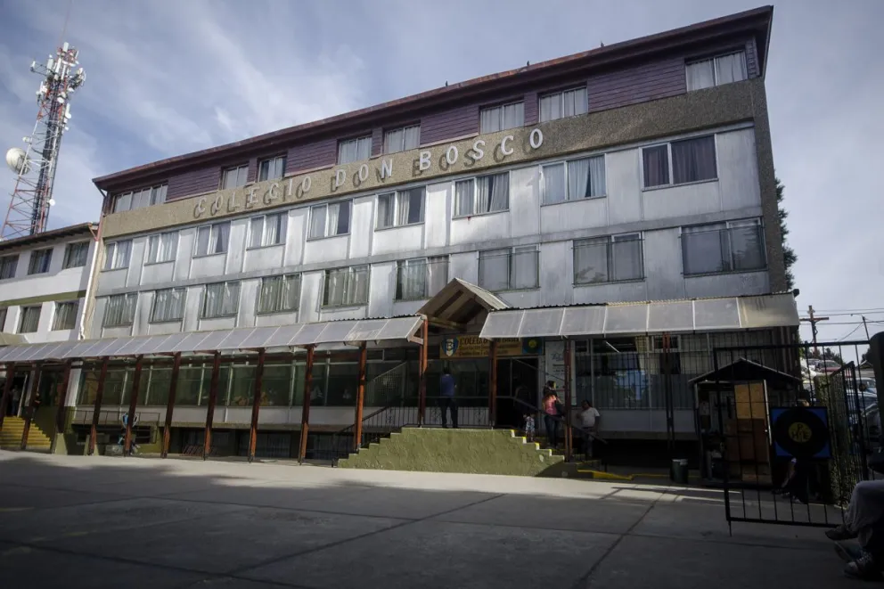 En el colegio Don Bosco fue la primera alerta esta mañana. En el CET 2, por la tarde. Foto: Marcelo Martínez 