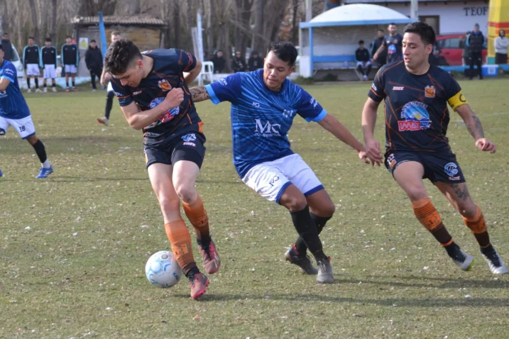 Alas venció a Puerto Moreno y está en semifinales. Foto: Cecilia Esefer - Fútbol Andino.