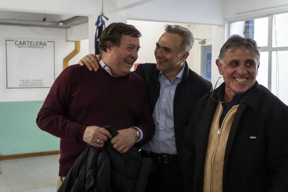 Federico Lutz (ubicado en el medio) tendrá a su cargo el nuevo ministerio creado por Weretilneck, Foto: archivo Marcelo Martínez.