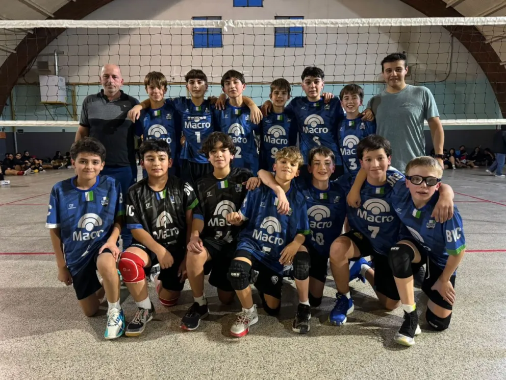 Con tres equipos, Bariloche Voley Club dice presente en Cipolletti. Fotos: gentileza.