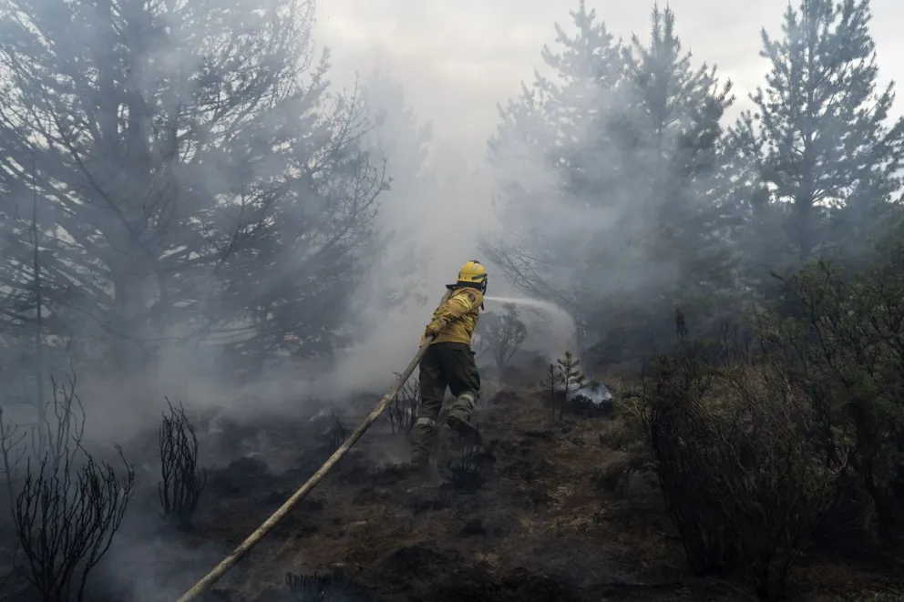 El siniestro habría comenzado por la caída de postes y cables. Foto: ILUSTRATIVA Marcelo Martínez