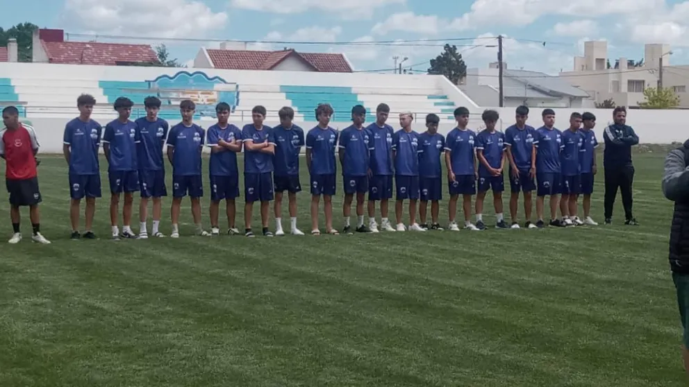 Los chicos de Lifuba sumaron un empate en el estreno en Viedma. Foto: facebook Fútbol Andino.