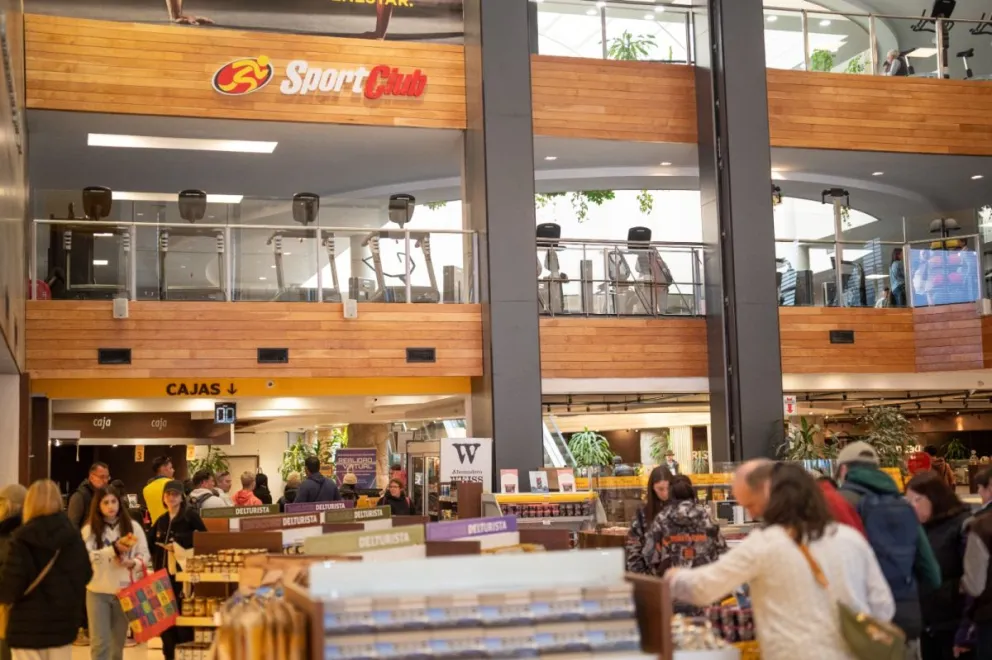 La nueva sucursal de SportClub está dentro de la chocolatería Del Turista en Mitre. Foto: gentileza