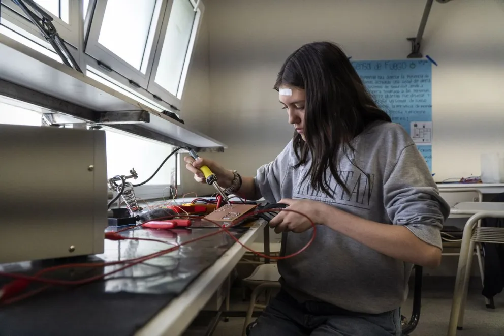 El CET 28 celebró sus 10 años y abrió sus puertas para la muestra anual de talleres. Fotos: Marcelo Martínez