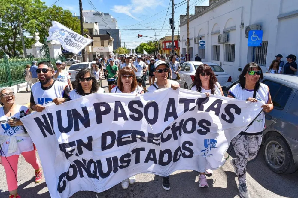 El gremio docente se encuentra en estado de alerta a la espera de novedades. Foto gentileza