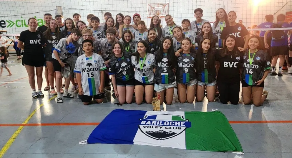 Bariloche Voley Club y otro brillante Provincial. Ahora fue en Choele Choel. Fotos: gentileza.