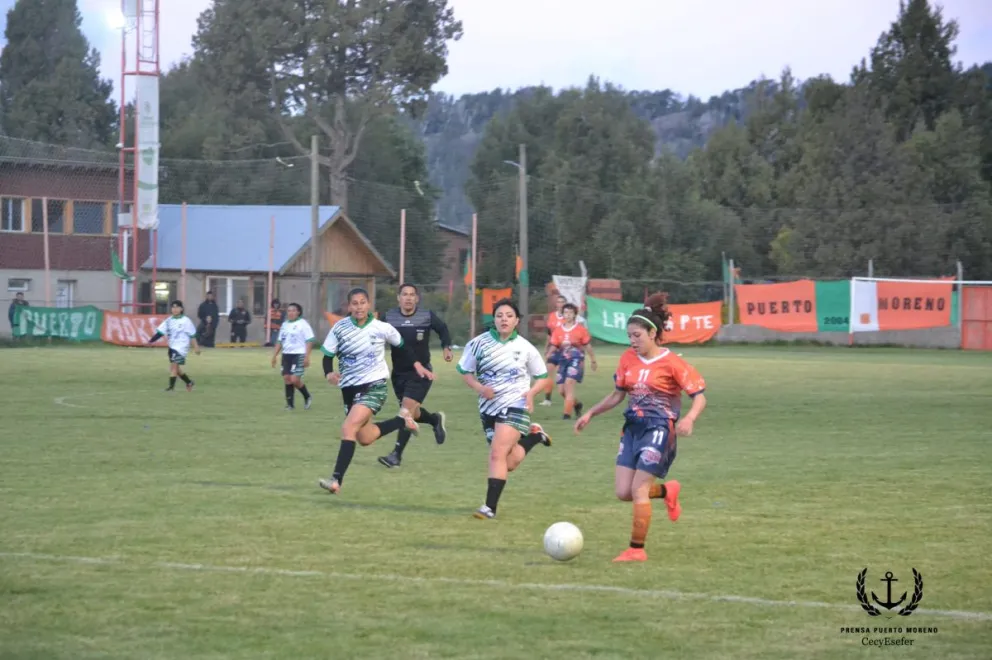 Puerto Moreno goleó a Chicago y tiene su lugar en semifinales. Fotos: facebook Puerto Moreno.