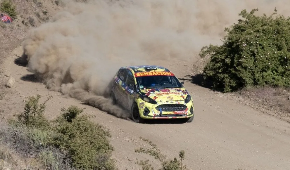 "Rauly" Martínez y toda su experiencia. El reginenses está ganando el Rally de la ciudad. Foto: gentileza.