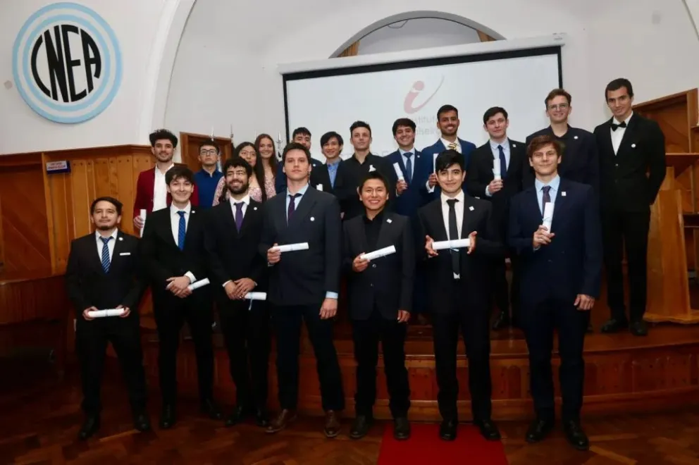 Estuvieron 20, de los 36, egresados de esta última colación del año. Foto: gentileza