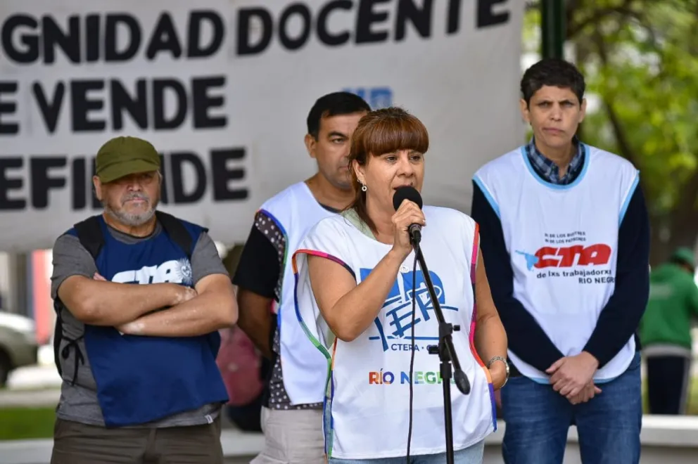 Silvana Inostroza, secretaria general de UnTER, indicó que la lucha continúa. Foto: gentileza
