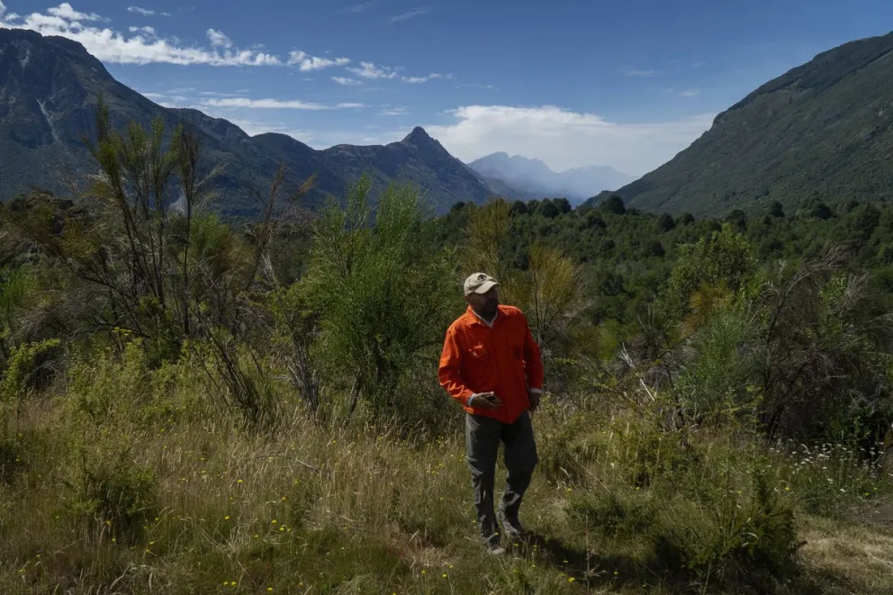 Ariel Amtahuer,director de Lucha Contra Incendios Forestales y Emergencias de Parques Nacionales. Fotos: Marcelo Martínez.