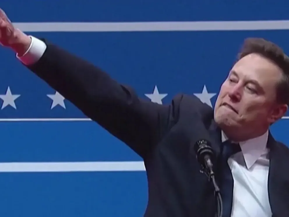 El repudiado saludo de Musk durante la asunción de Donald Trump. 