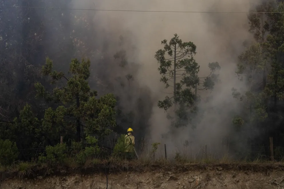 La decisión contrasta con la postura de Neuquén, que mantiene el estado de alerta tras una de sus peores temporadas en tres décadas. Foto: Marcelo Martínez.