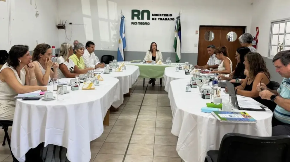 Foto archivo reunión con UnTER del 30 de enero.