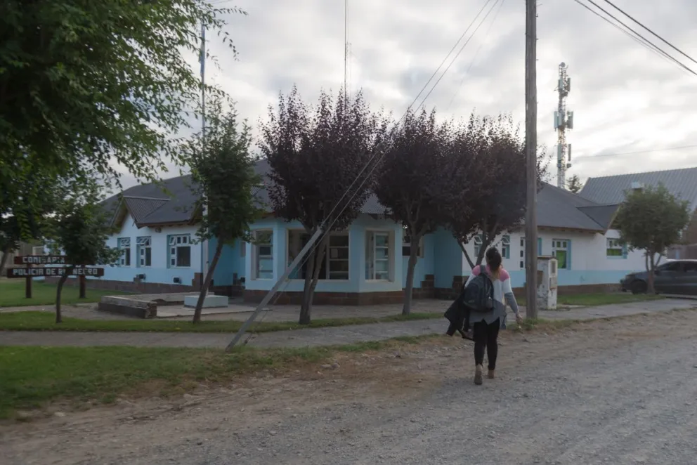 Organismos de derechos humanos y referentes de partidos de izquierda se acercaron a solidarizarse con los detenidos.