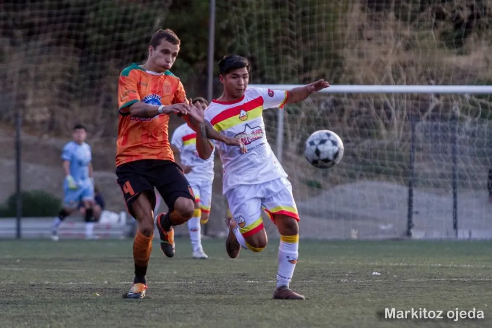 El sábado, Puerto Moreno venció 2-1 a Cruz del Sur. Foto: Markitoz Ojeda - facebook Cruz del Sur,