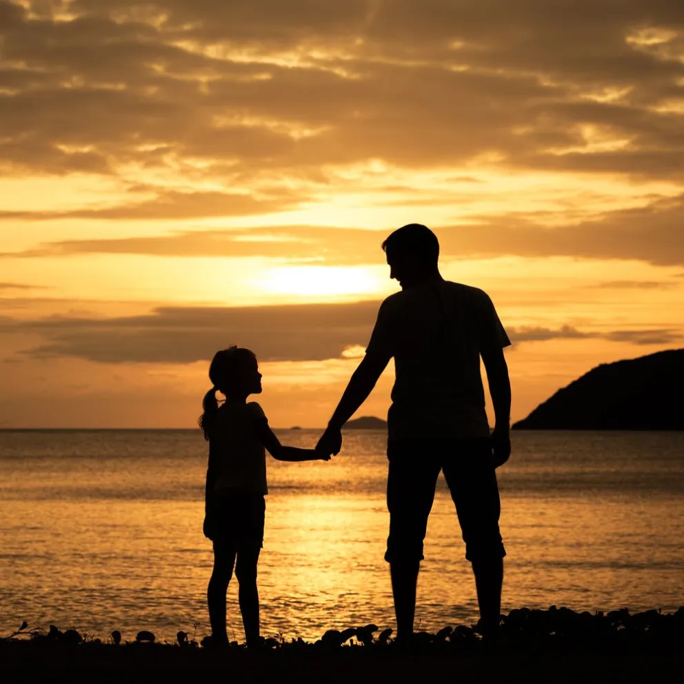 Un papá barilochense podrá volver a tener contacto con su hija luego de casi tres años. Foto ilustrativa