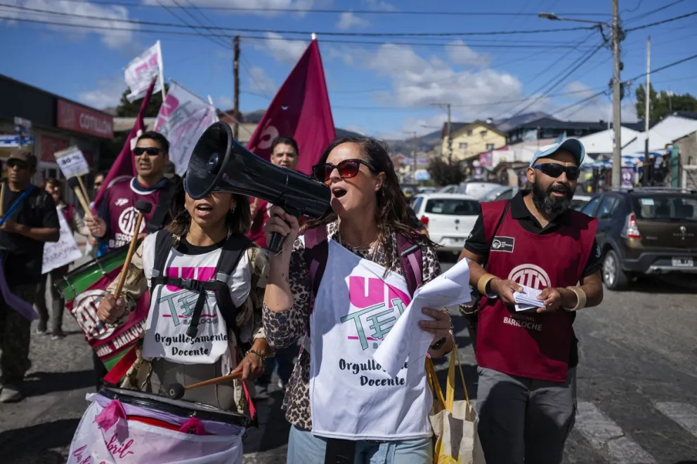 Mañana habrá diferentes actividades en el marco de la jornada de paro convocado por UnTER. Foto archivo: Marcelo Martínez