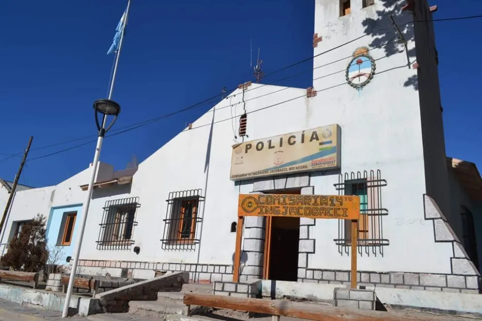 La barilochense circulaba a bordo de un auto con documentación adulterada. Foto ilustrativa