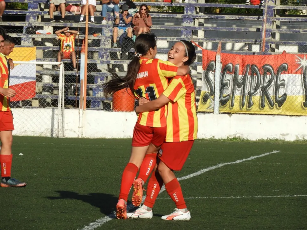 Cruz del Sur en la jornada del domingo jugando en Sub14 y Sub16. Fotos: Adrián Hernández.