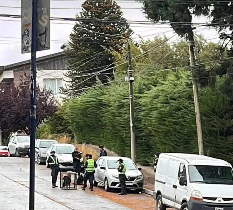 Para el operativo de captura se cortó la circulación vehicular en la calle Rolando por tres horas. Foto: Gentileza.