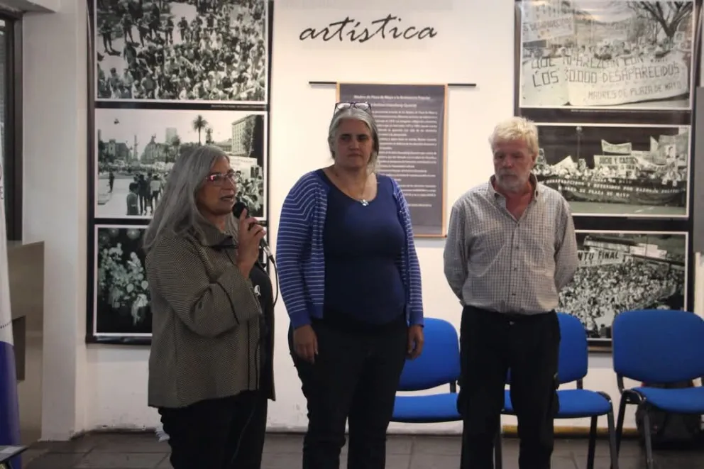 La muestra estará disponible hasta el 24 de marzo en la sede de la Universidad Nacional del Comahue y en el salón de UnTER. Foto: Prensa Unco.