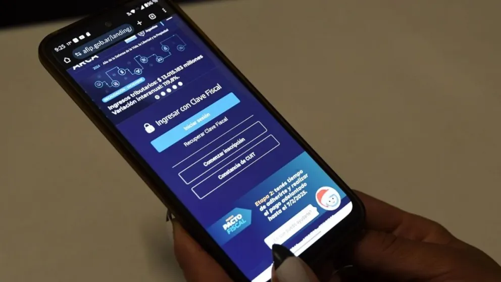 Advierten por posibles estafas en nombre de ARCA. Foto ilustrativa