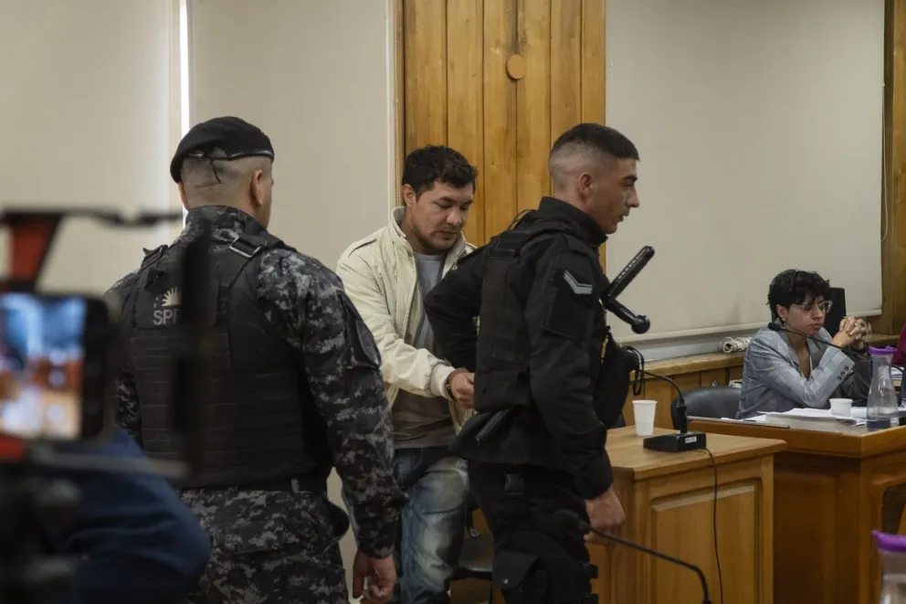 Julio César Gutiérrez, de 31 años, le quitó la vida a Carolina Calfular el 13 de febrero en El Bolsón . Fotos: Marcelo Martinez.