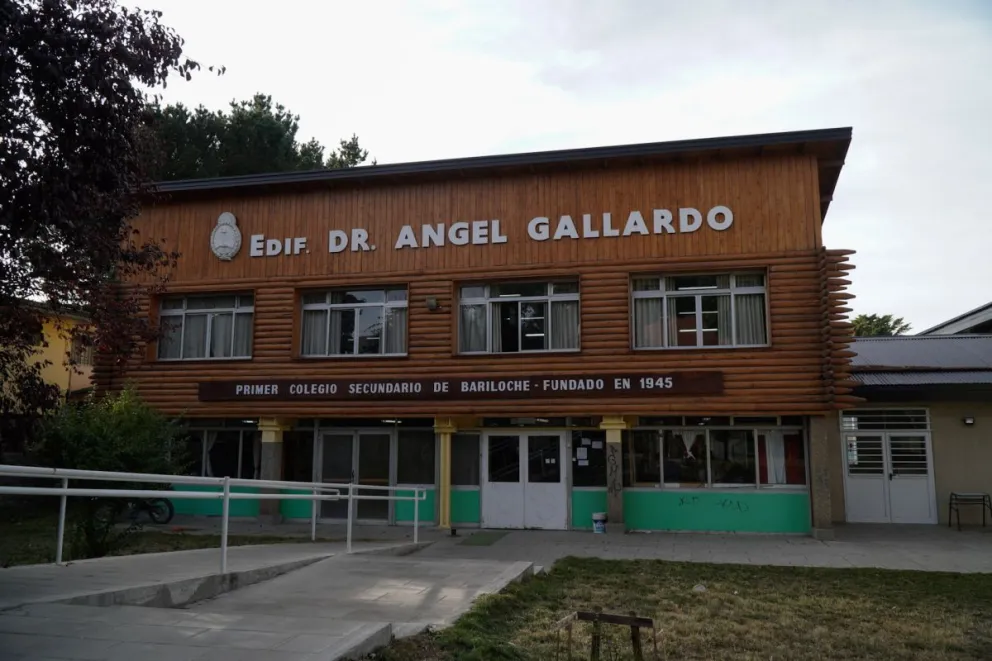 La escuela presenta serias deficiencias edilicias. Foto: Marcelo Martínez.